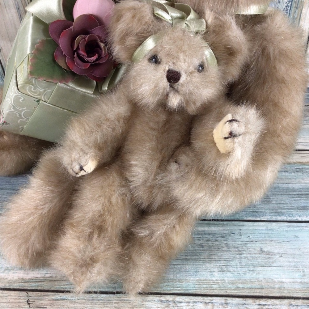 ❌❌SOLD❌❌The Bearington Bears “Mommy Hugs & Baby Snugs” - Picture 5 of 12